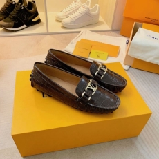 Louis Vuitton Tods Shoes